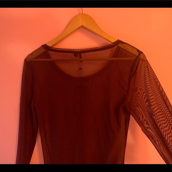 Women’s Sheer Maroon Long Sleeve Shirt. New With Tags - Picture 4 of 4